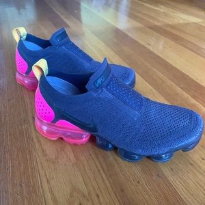 Nike Air VaporMax Flyknit Moc 2 Gridiron Pink
